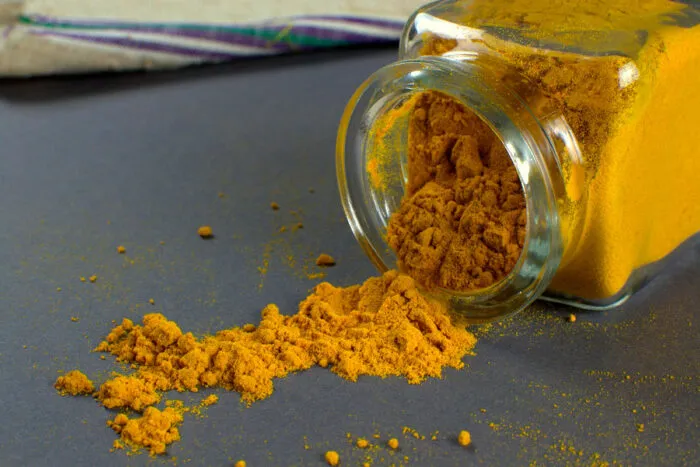 Cúrcuma: estudo revela como o tempero pode proteger o cérebro e o sistema digestivo 2 curcuma pixabay