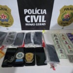 Duas mulheres são presas por uso de documentos falsos e tentativa de estelionato 2 Duas mulheres são presas por uso de documentos falsos e tentativa de estelionato