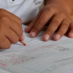 Professores de apoio e alunos da educação especial da rede municipal enfrentam dificuldades em sala de aula