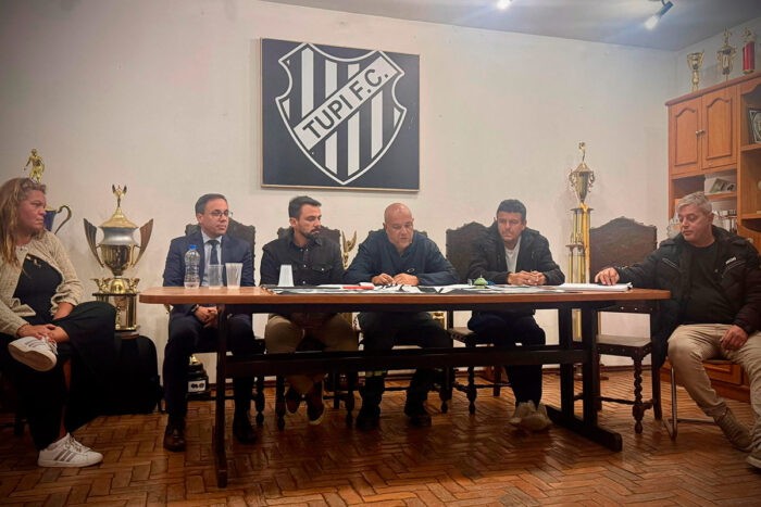 Tupi aprova empréstimo de até meio milhão para disputa da Segunda Divisão do Mineiro 1 Tupi aprova empréstimo para disputar a Segunda Divisão do Mineiro