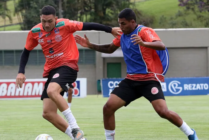 Atacante com passagem pelo Tupynambás enfrentará Fluminense no Mundial