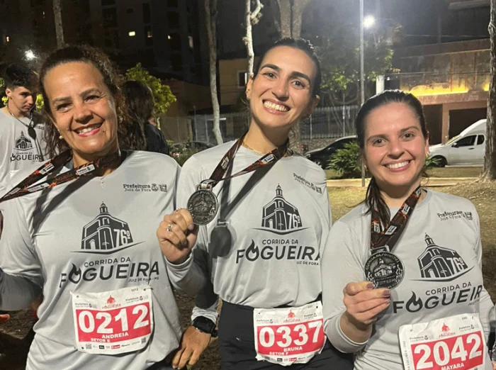 Coluna Cesar Romero –22 de julho de 2025 2 3 Andreia Coelho Bruna Processy e Mayara Brandao 210725 Andrea Ottoni 1
