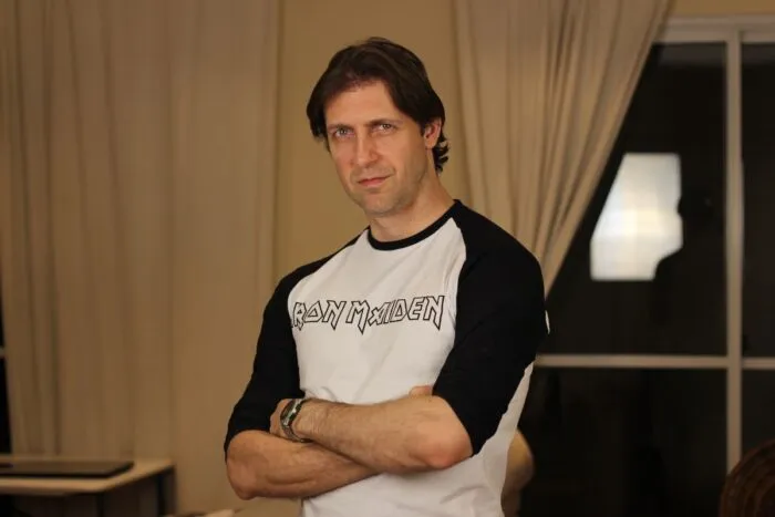 Sucesso do humorístico 'Hermes e Renato', Bruno Sutter faz tributo a Iron Maiden em Ubá 1 Bruno Sutter Divulgacao