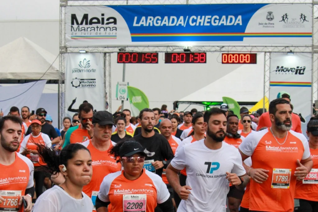 Meia Maratona de Juiz de Fora já reúne mais de 3.500 atletas inscritos 1 Meia Maratona de Juiz de Fora já tem 3.500 inscritos e espera superar 5 mil atletas nos dias 1º e 2 de agosto, no Jardim Norte, em Juiz de Fora.