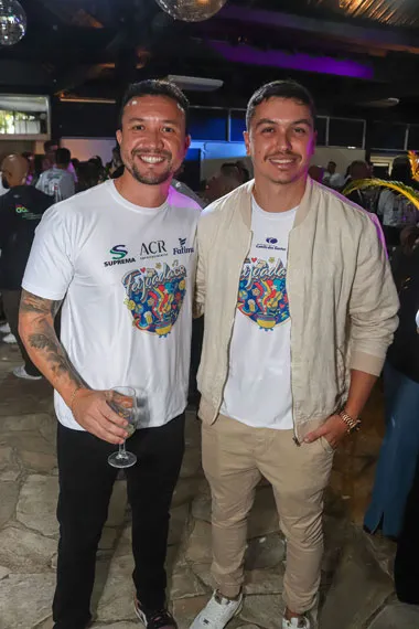 Renan Marques e Vitor Passos FOTO LEANDRO DONATOOHAPPYHOUR 1