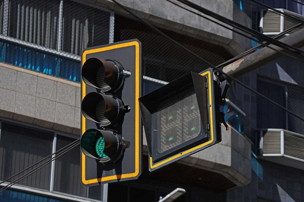 Semáforos e temporizadores apresentam falhas em avenidas de Juiz de Fora 1 Semáforos e temporizadores apresentam falhas em avenidas de Juiz de Fora