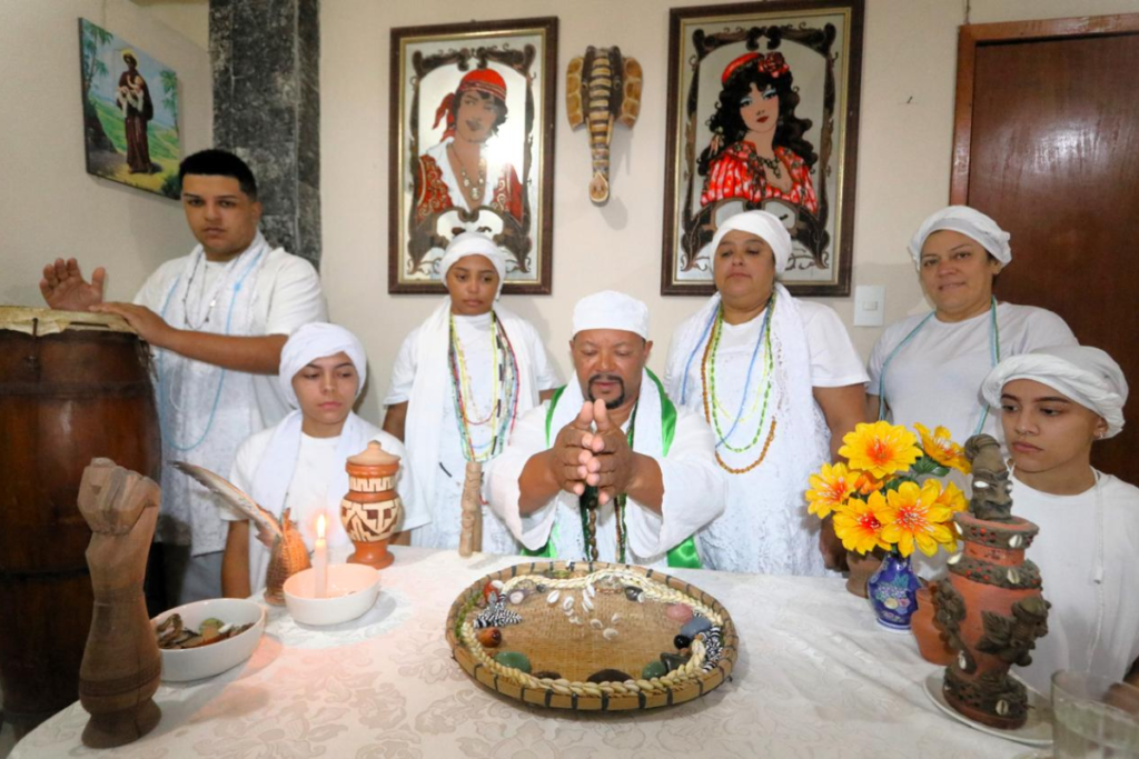 Serie Religioes Felipe Couri