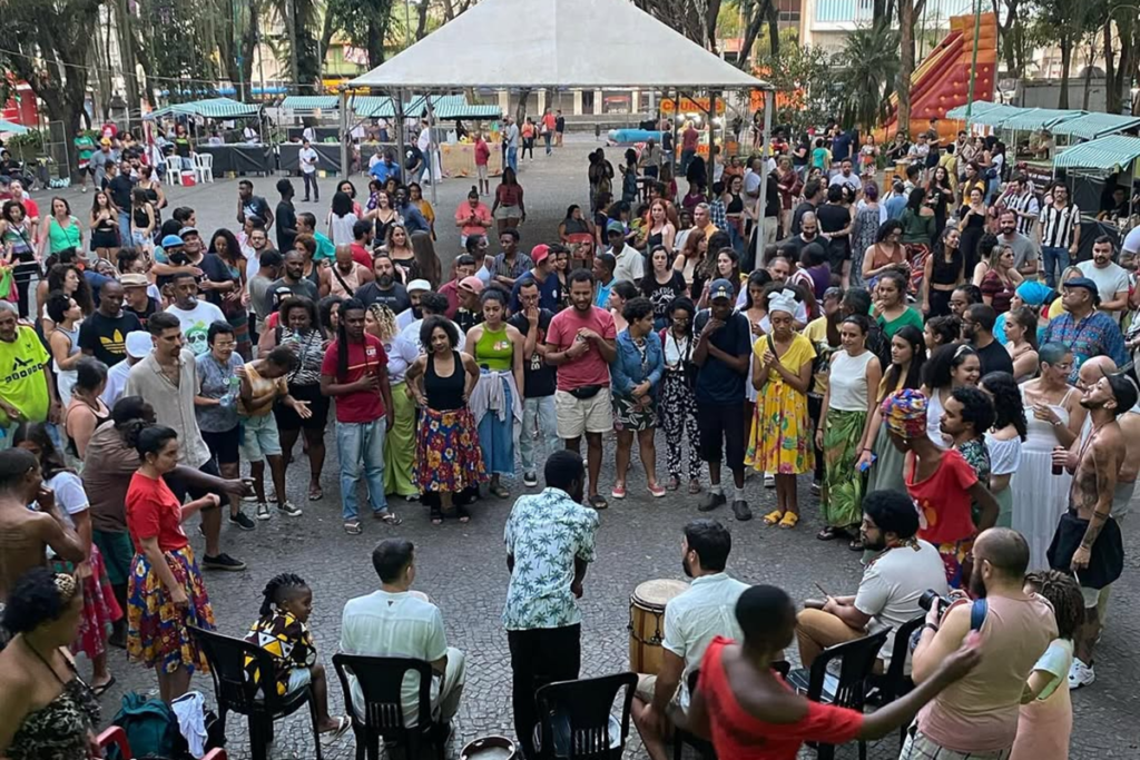 Feijão de Ogun realiza a sua 22ª edição em Juiz de Fora 4 Vamos de tbt Hoje relembramos a 19a edicao do Feijao de Ogun Foram quatro dias de celebraco 1