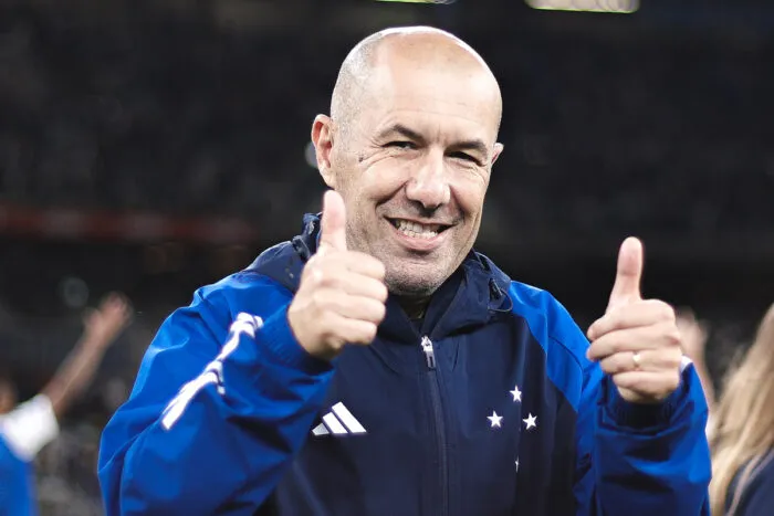 Com Leonardo Jardim, Cruzeiro pode reassumir liderança do Brasileirão após 11 anos 1 Cruzeiro pode reassumir liderança do Brasileirão após 11 anos com Leonardo Jardim