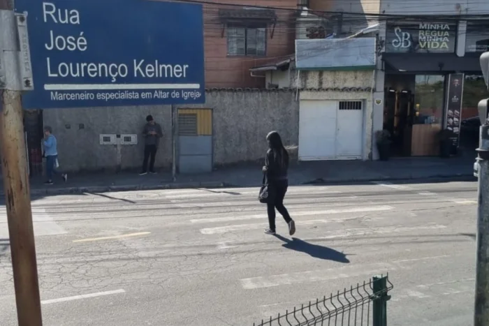Faixa de pedestres apagada gera insegurança no São Pedro 1 faixa de pedestres apagada