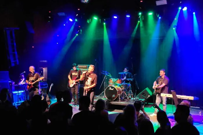 O tal de rock em terras juiz-foranas: bandas contam suas experiências e refletem sobre o gênero musical 2 rock urbana legio