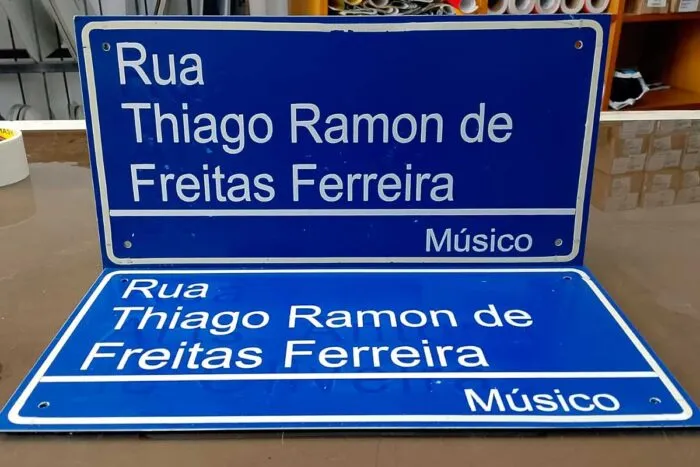 Homenagem a Thiago Ramon: rua recebe nome de músico morto após queda de marquise 1 rua thiago ramon juiz de fora