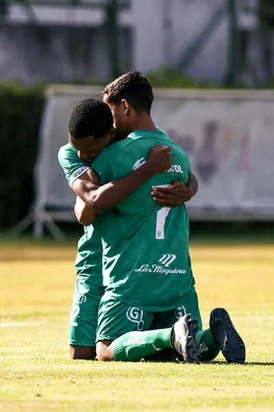 Pelo Mineiro, Sport Club vence e segue invicto no sub-15 1 sport . foto luana amaral coast fc