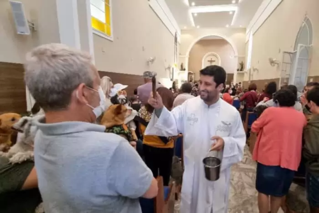 Bencao aos caes Leonardo Costa