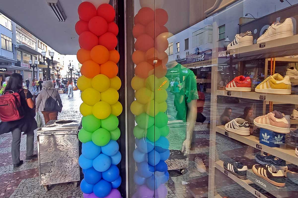 Eventos LGBTQIAPN+ devem gerar gasto médio de R$ 300 por pessoa em Juiz de Fora 1 Comercio rainbow fest miss gay 2 Leonardo Costa