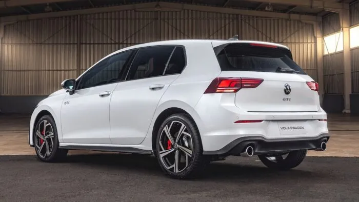 Golf GTI retorna ao Brasil com motor 2.0 turbo e início das vendas próximo 5 Golf GTI de volta foto VW Divulgacao 3