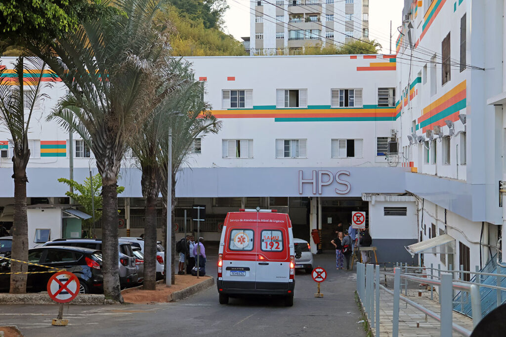 Rede de urgência e emergência de Juiz de Fora enfrenta sobrecarga e demora por leitos 5 hps