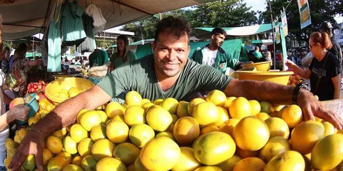 Da terra à mesa: agricultura familiar garante diversidade alimentar e renda em Juiz de Fora 6 Rei das Laranjas apelidado de Rai