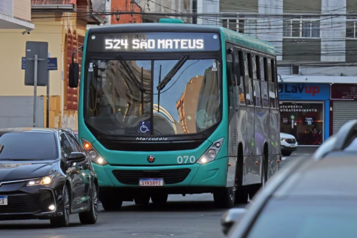 Abaixo-assinado cobra melhorias na oferta de ônibus no São Mateus 4 Transporte coletivo e alvo de criticas no Sao Mateus