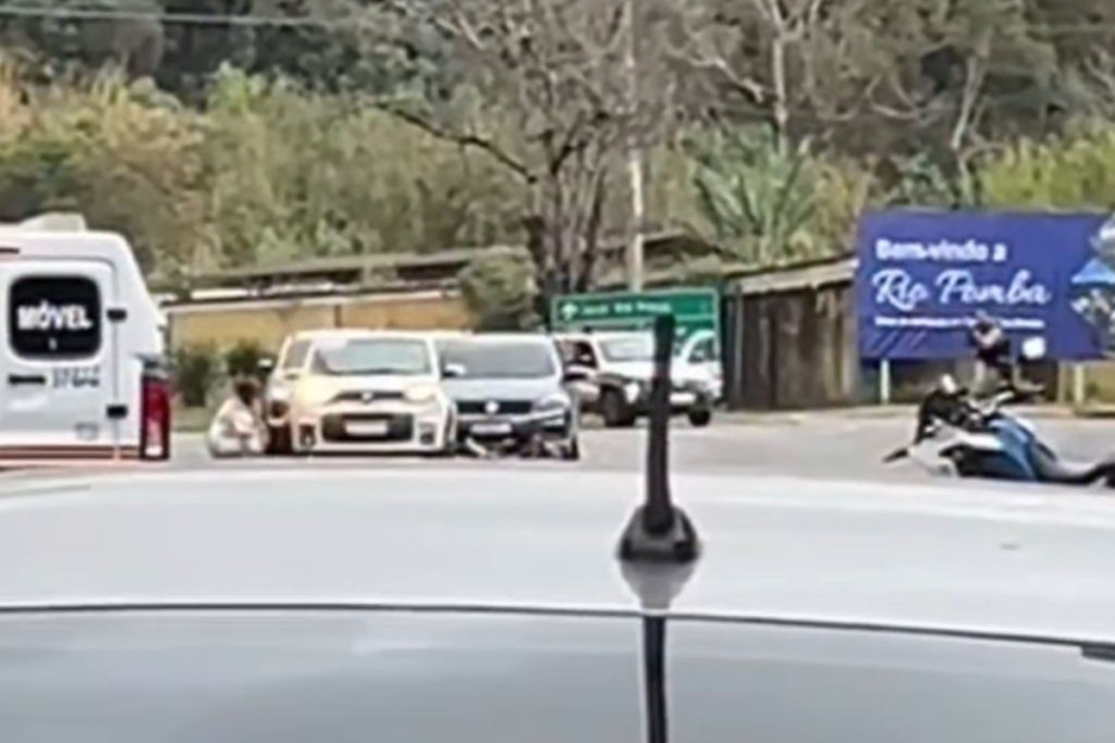 PM troca tiros com suspeitos de tráfico em Rio Pomba 1 Video tiroteio em rodovia perto de Rio Pomba Reproducao redes sociais