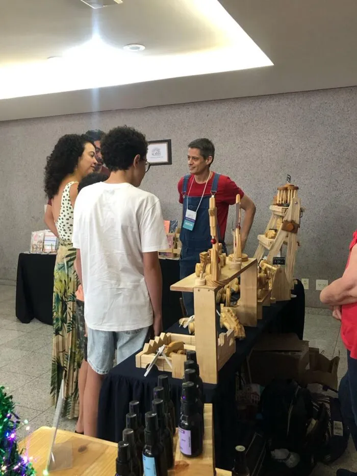 Feira Arte Viva JF reúne artesanato e atrações especiais para o Dia dos Pais 1 WhatsApp Image 2025 07 31 at 14.35.43