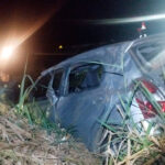 Ao voltar de velório, carro colide com dois caminhões e despenca de barranco na BR-116 3 acidente leopoldina prf