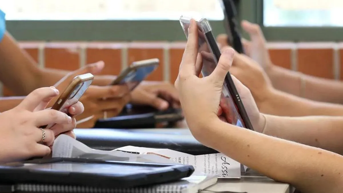 'Eca Digital': Câmara aprova projeto contra adultização e exploração de crianças em redes sociais