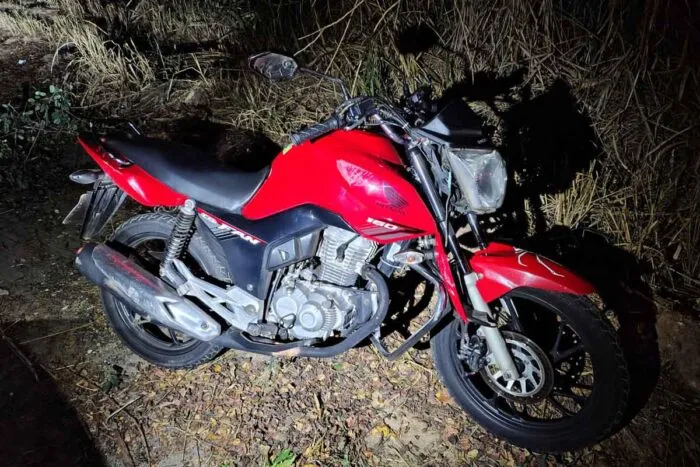 Colisão entre motocicletas deixa um morto na MG-124 em Ubá 1 Colisão entre motocicletas deixa um morto na MG-124 em Ubá