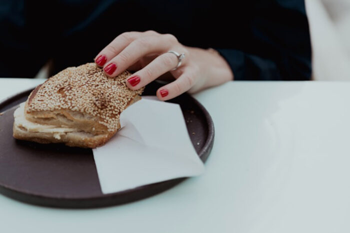 Endometriose: entenda o papel da alimentação no controle da doença 1 dieta alimentação endometriose