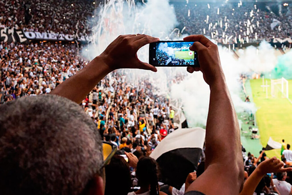 Torcidas em Queda? Como o Futebol Pode Reconquistar o Coração dos Brasileiros 1 fut editada