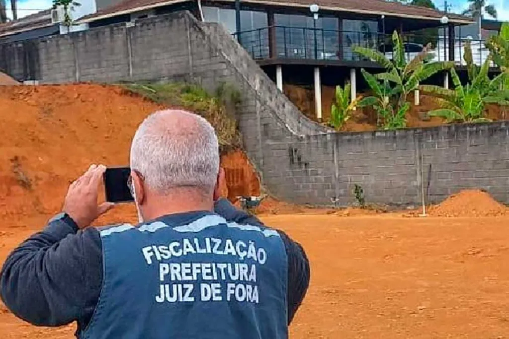 Obra próxima à pista do Aeroporto da Serrinha é interditada por falta de autorização