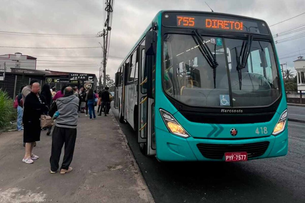 onibus quebrado JF Tribuna