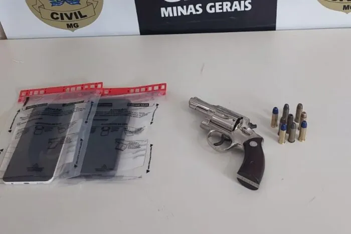 Dupla é presa em operação contra roubo na Zona da Mata
