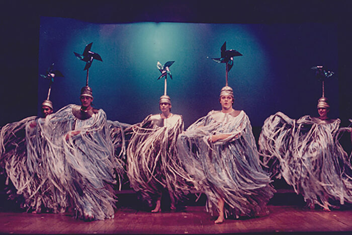 Teatro, memória em cena 1 Teatro é memória