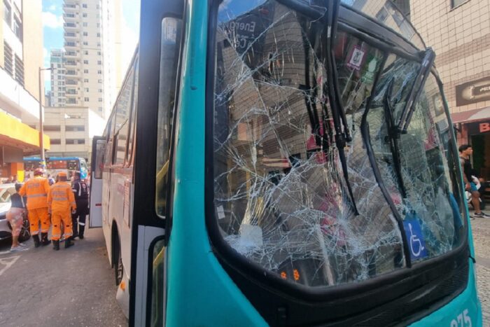 Batida onibus 2 Leonardo Costa