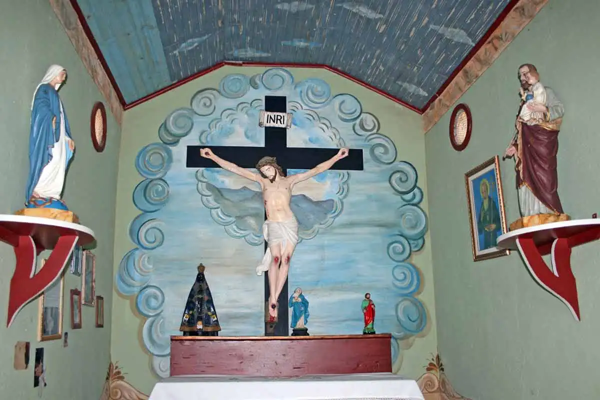 Centenário de capela é marcado por peregrinação e celebração no Pico do Pião 3 Capela do Bom Jesus da Serra Leonardo Costa