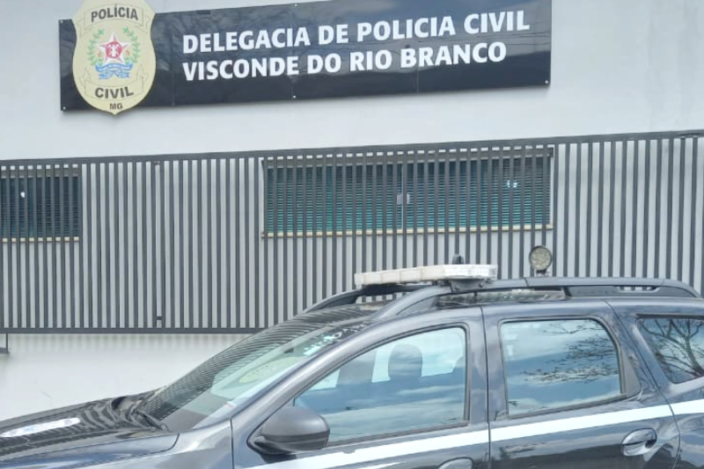 VÍDEO: Polícia Civil trata agressão de mãe contra a filha em São Geraldo como tortura 1 Investigada por filmar agressão à filha é presa em rodoviária
