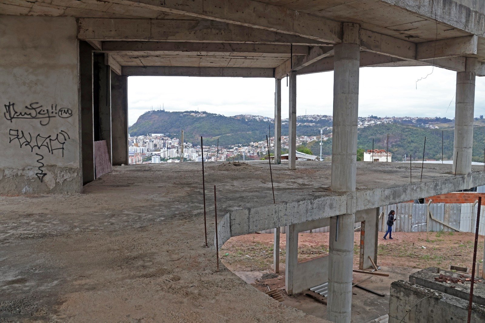 teleferico abandonado leonardo costa