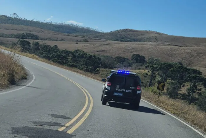 Homem é preso por agredir mãe de 75 anos