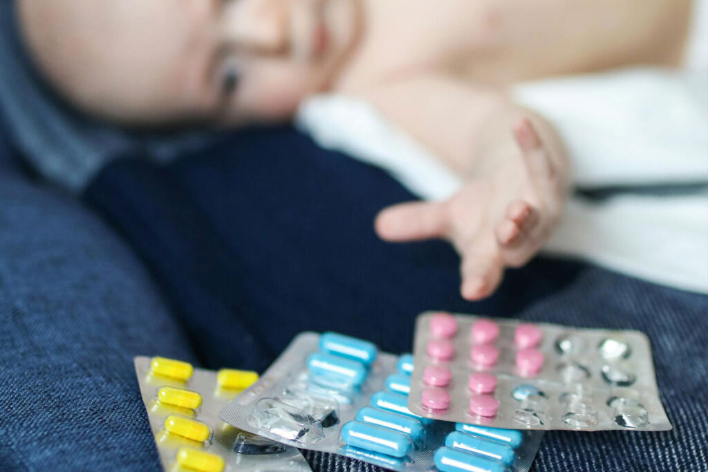 Veja as consequências do uso frequente de antibióticos nos dois primeiros anos de vida 1 antibiotico bebe remedio