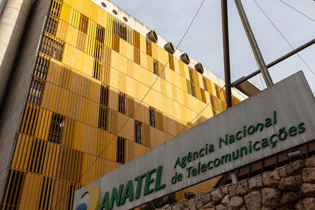 defesa do consumidor anatel chamada