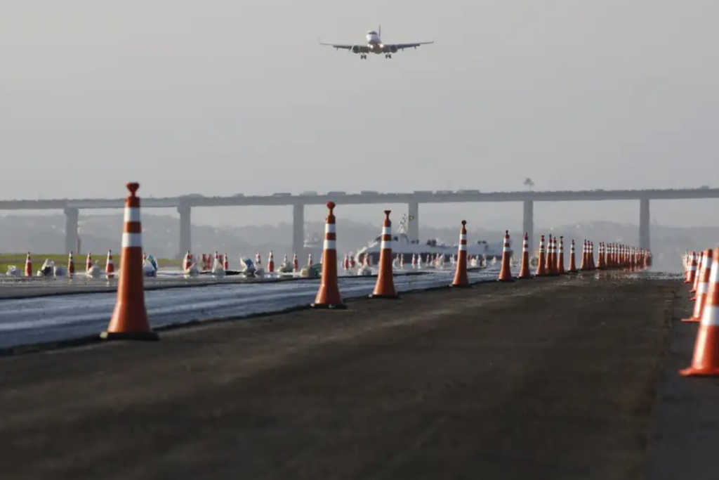 Aeroporto Santos Dumont é fechado, Anac orienta passageiros que tiveram voos cancelados 1 santos dumong