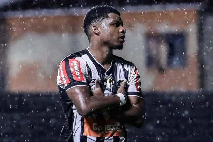Athletic rescinde com atacante campeão da Libertadores pelo Flamengo 2 Athletic rescinde com atacante campeão da Libertadores pelo Flamengo