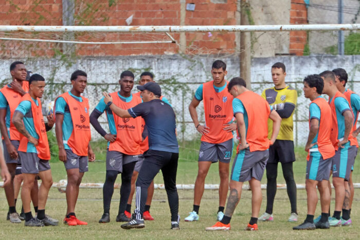 Tupi faz últimos treinos antes da estreia na 'Terceirinha' 3 Tupi faz ajustes finais para estreia na Terceirinha