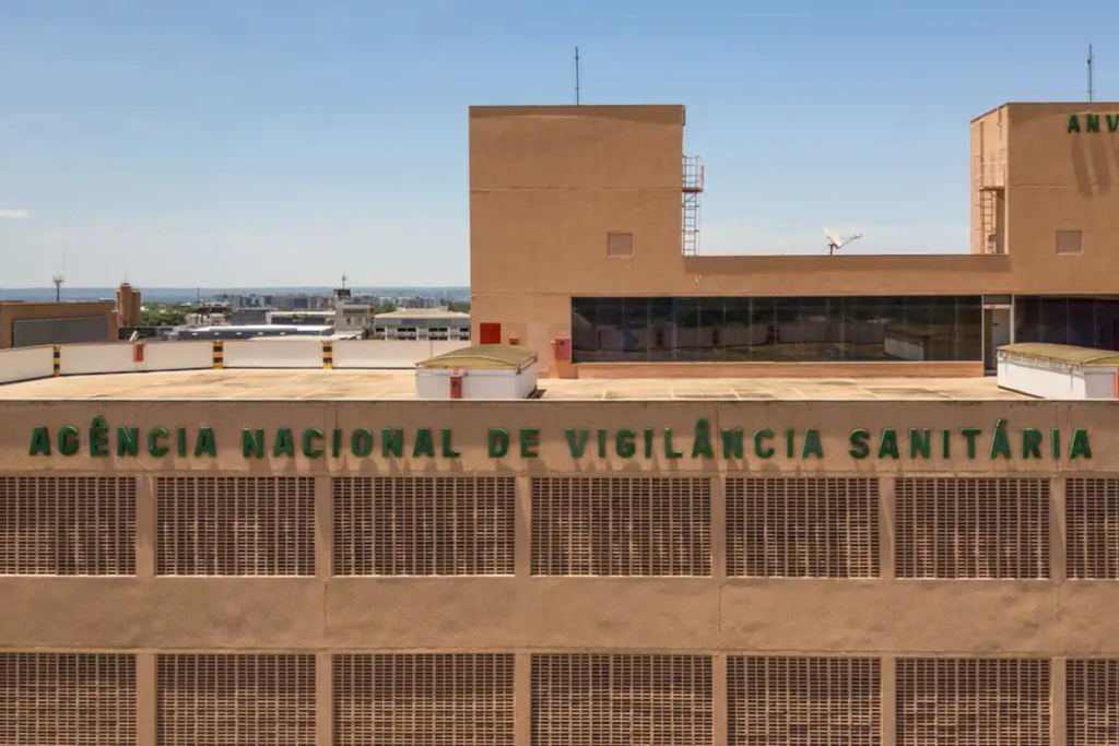 Anvisa proíbe lote falso de chá e suplementos inseguros para o consumo 3 Anvisa Rafa NeddermeyerAgencia Brasil