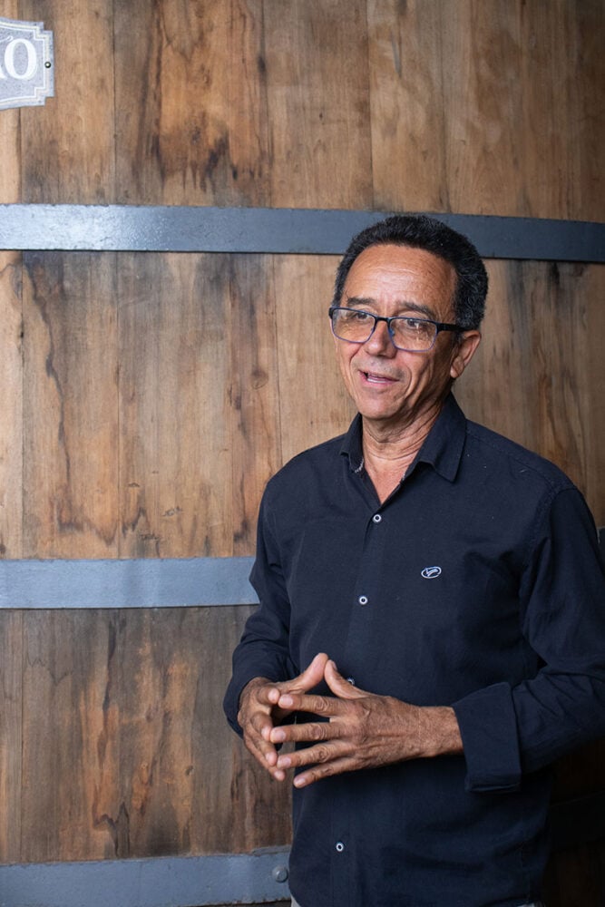 Do café à cachaça: negócio familiar se reinventa há 40 anos 13 Do café à cachaça: negócio familiar se reinventa há 40 anos