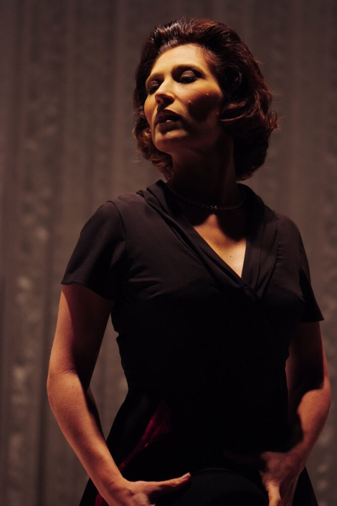 Beth Goulart traz Clarice Lispector para o palco do Cine-Theatro Central 3 beth goulart clarice lispector