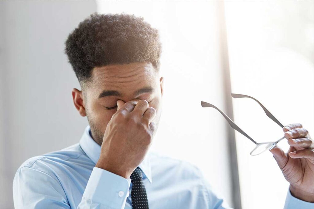 Saúde ocular: veja 10 atitudes simples para preservar a visão ao longo da vida 1 Metanol: entenda como a substância destrói o nervo óptico e pode causar cegueira