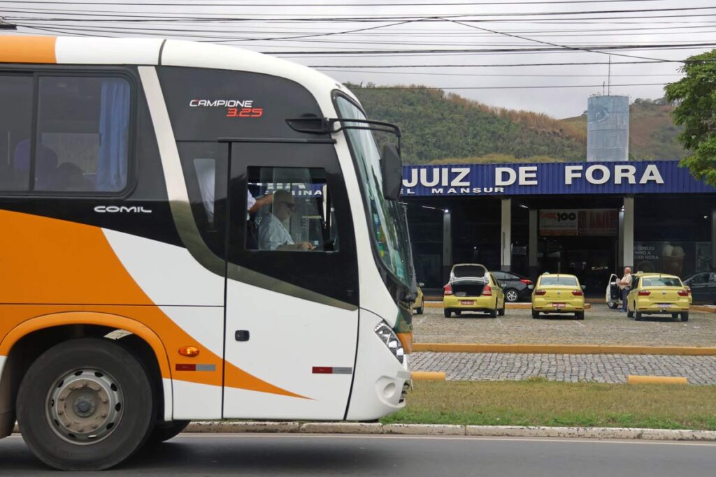 Ônibus JF x RJ não sofrem alteração de horário