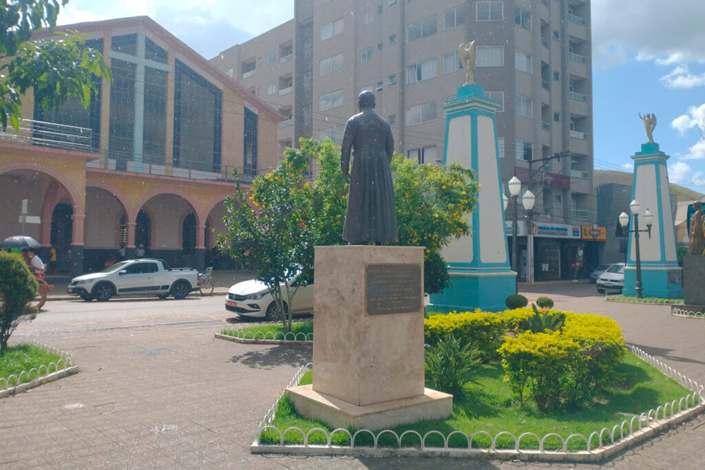 Câmara de Ervália divulga concurso para área administrativa 1 concurso ervalia mg